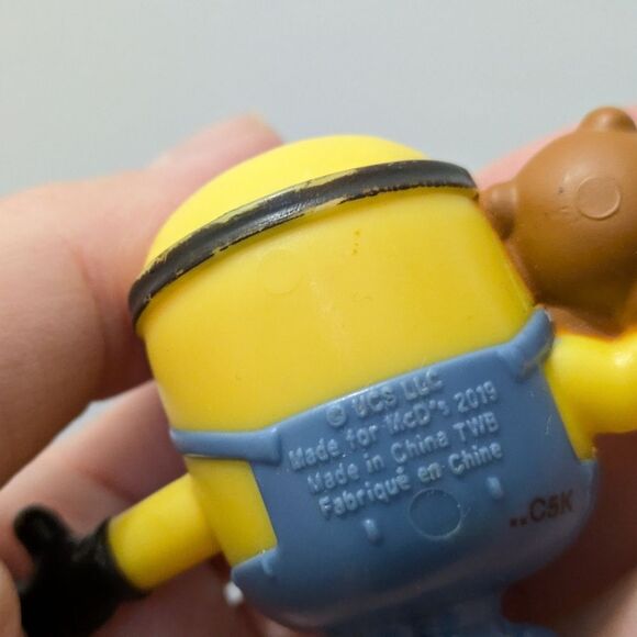 McDonalds The Rise of Gru Bob Minion with Teddy Bear Happy Meal Toy Fig - Picture 8 of 9